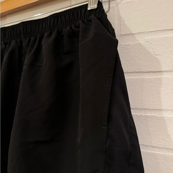 New Balance Men’s Workout Shorts - Picture 4 of 6